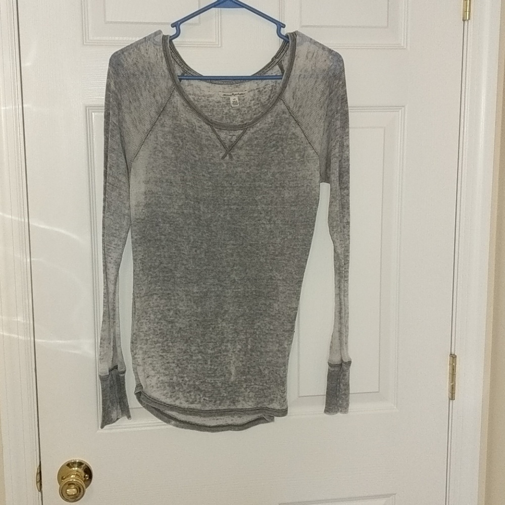 Grey american eagle waffle top.